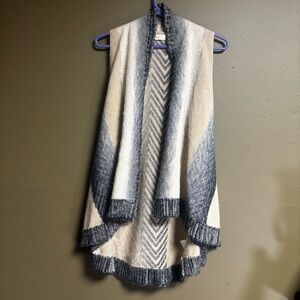 Sleeping on Snow Wool Blend Open Front Sleeveless Fringe Edge Cardigan size XS/S